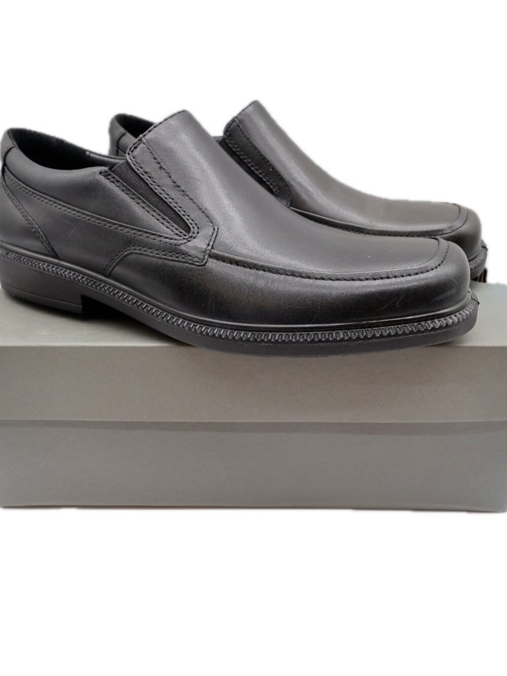 Hush Puppies Leverage Men's 10 Black Leather Waterproof Loafer NIB
